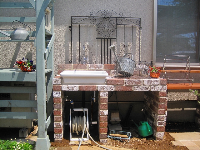 おしゃれな水栓で暮らしを変える SANEIデザイン水栓特集 – 水栓卸110番京都機材商会