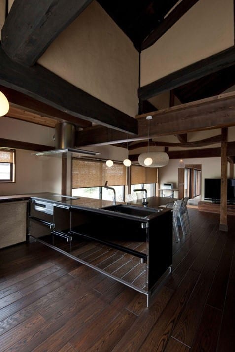 築40年の“古民家のキッチン”をセルフリノベーション。料理家・柚木さとみさんのすっきり整う「お気に入り」の台所を拝見2 3- 天然生活web