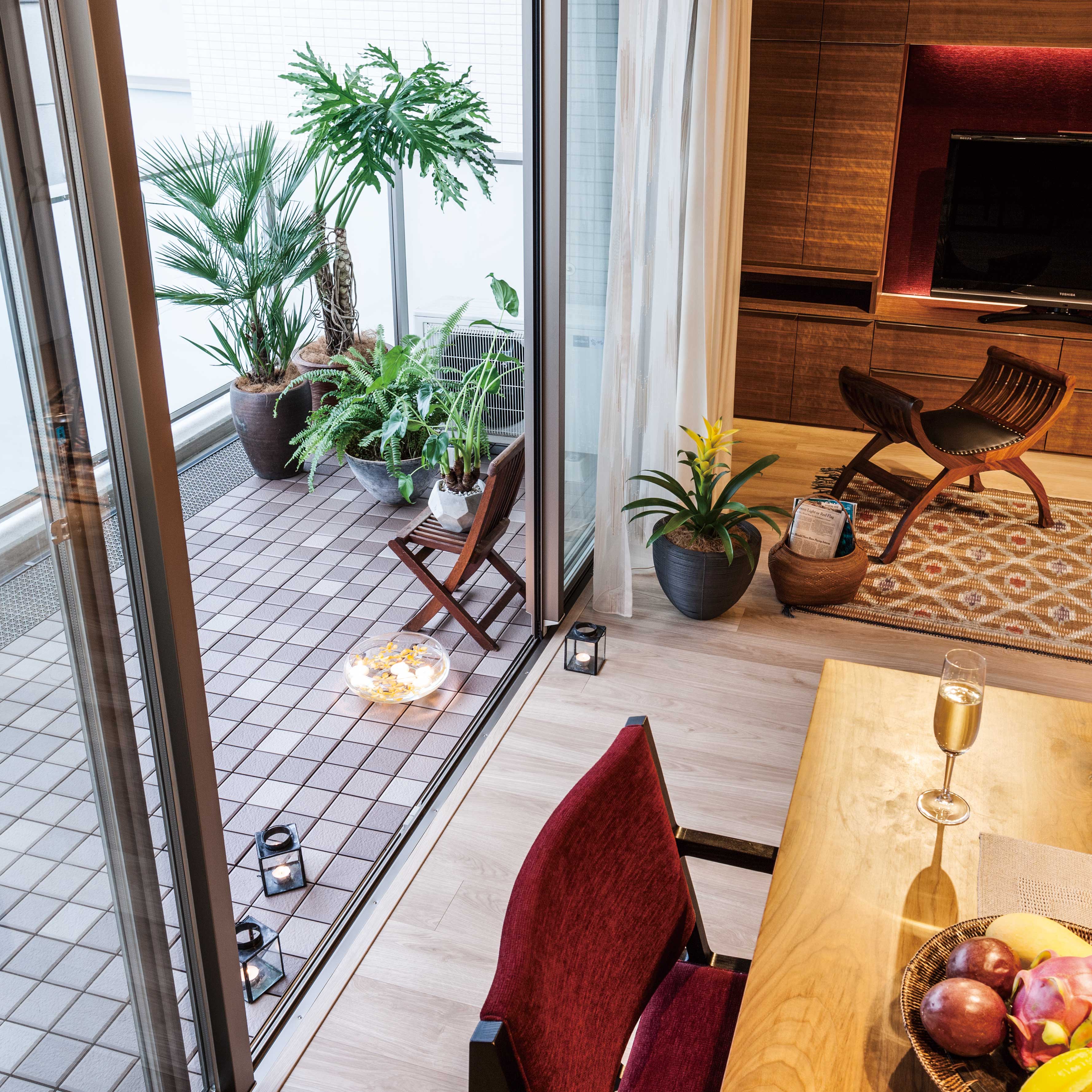 ガーデニング初心者さん必見！ 植物が素敵に映えるベランダガーデンづくりvol.４ ～飾り台編～暮らしとおしゃれの編集室