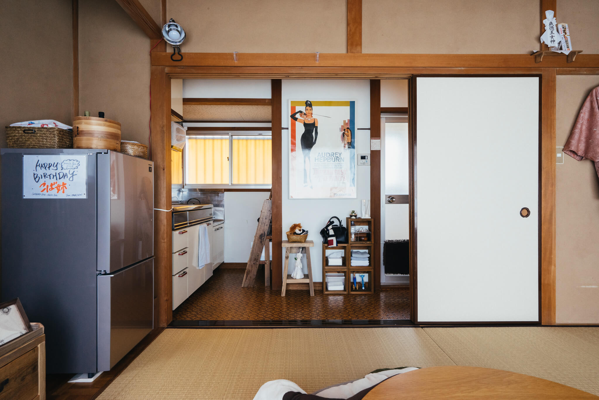 おすすめ10選も 6畳ダイニングテーブルの正解！広く見せるコツ＆収納術COVEARTH MAGAZINE