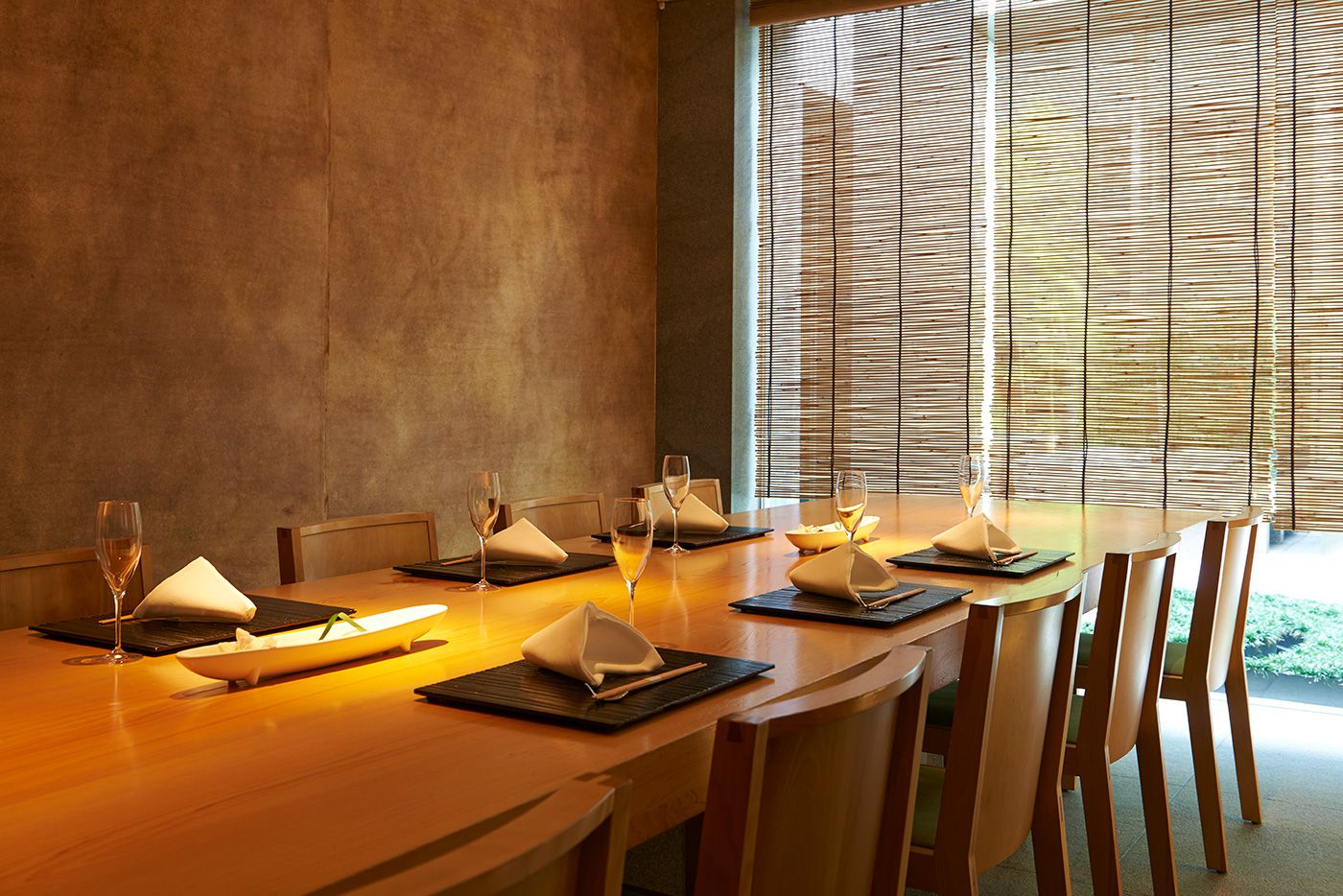 個室レストラン 思いっきりリラックスできるソファのある個室 M HouseMADURO ONLINE マデュロオンライン