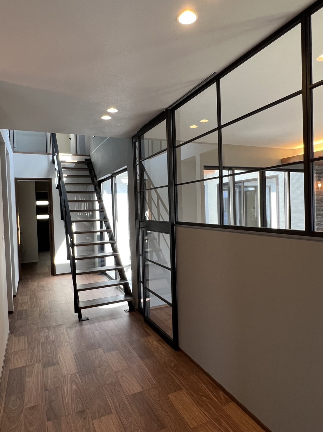 タJ0105◇ 5H177，5cm×W87，5cm ◇可愛いデザインガラスの大きい木