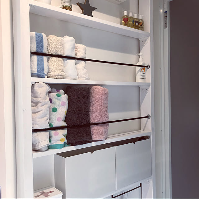 ランドリールーム・洗面所収納 洗面所収納・ランドリールーム収納・収納棚・飾り棚・壁厚ニッチ収納・ カウンター 、 壁、床南海プライウッド