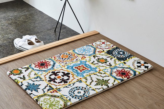 風水で選ぶ玄関マット～方角別おすすめ色・素材をご紹介！～ウール絨毯の ハグみじゅうたん 自然素材 羊毛のラグ・カーペット