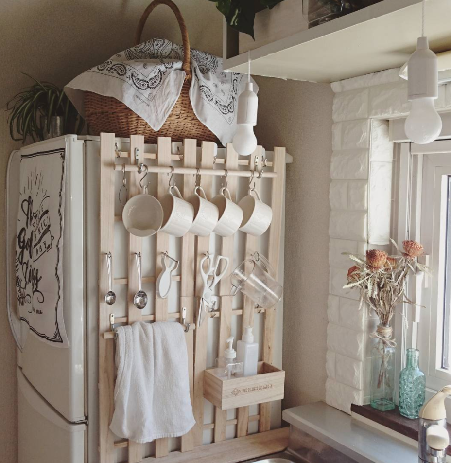 ストレスフリーのキッチン収納♪ダイソーで人気の収納アイテムRoomClip mag暮らしとインテリアのwebマガジン