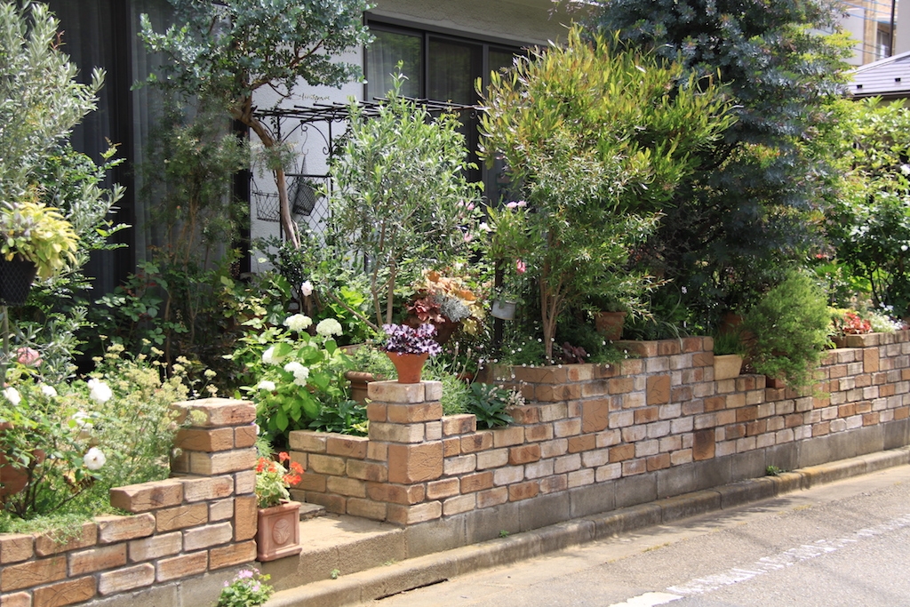 狭い庭でもガーデニングはできる！限られた空間をおしゃれに演出するコツを解説ちゅうこだて！コラム