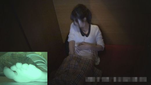 ネットカフェ個室オナニー盗撮 40人10時間