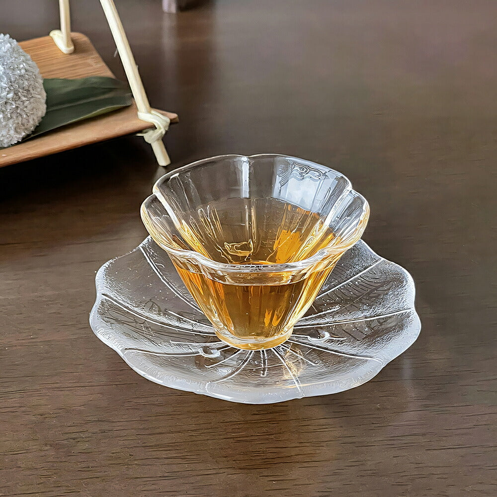 dショッピング ハリオ カラフェ 600ml ナイトカラフェ HARIO COLORS 耐熱ガラスピッチャー 水差し 水入れ 耐熱 ガラス製熱湯 取っ手なし コップ付き 寝室 就寝時 水分補給 おしゃれグレーカテゴリ：の販売できる商品リビングート093454051 ドコモ