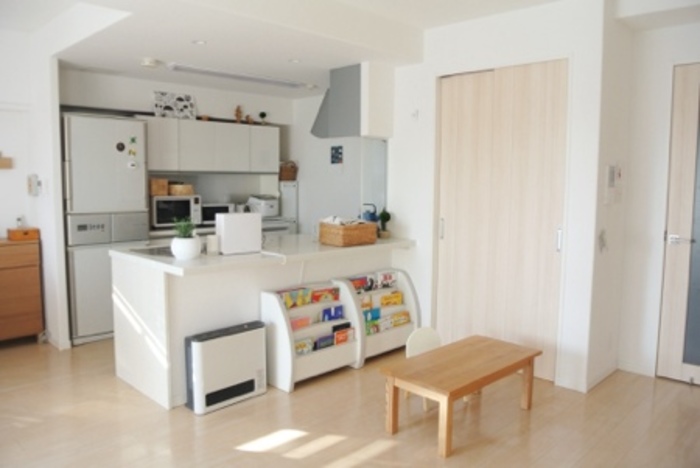 ダイニングテーブルは置かないLDK。 「団らんはスリム、個は充実」がわが家流です。ウィザースホームの建築実例