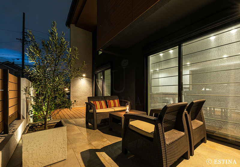 アウトドアリビングとは？間取りの実例と楽しみ方、作る際の注意点住まいFUN!FAN!家を建てるなら三菱地所ホーム