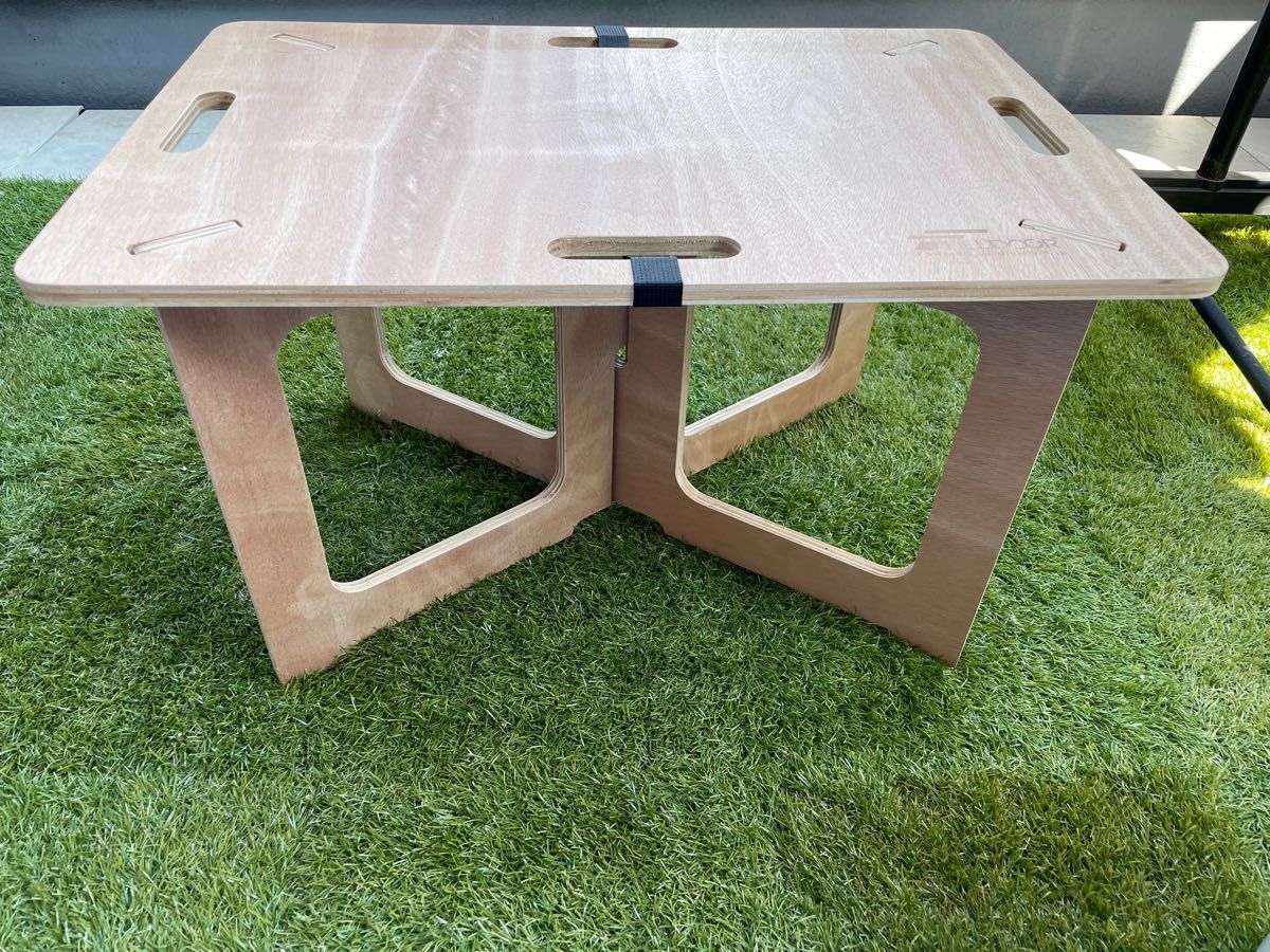 AmazonFIELDOOR パネル式 木製アウトドアテーブル レジャーテーブル 簡単組み立て キャンプ ロックベルト付 組み立て式FIELDOOR フィールドアテーブル