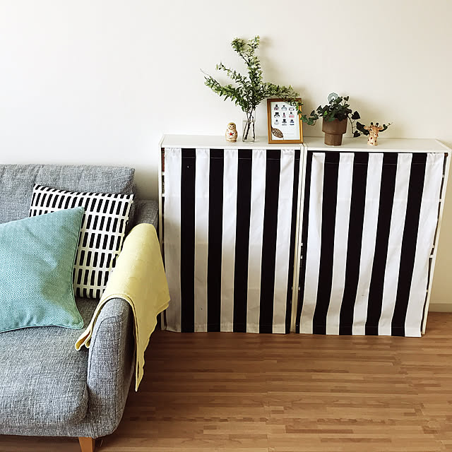 週末ペイントDIY♪ カラーボックスを簡単リメイク：扉をつけて隠す収納 :窪田千紘フォトスタイリングWebマガジン「Klastyling」暮らす＋スタイリング