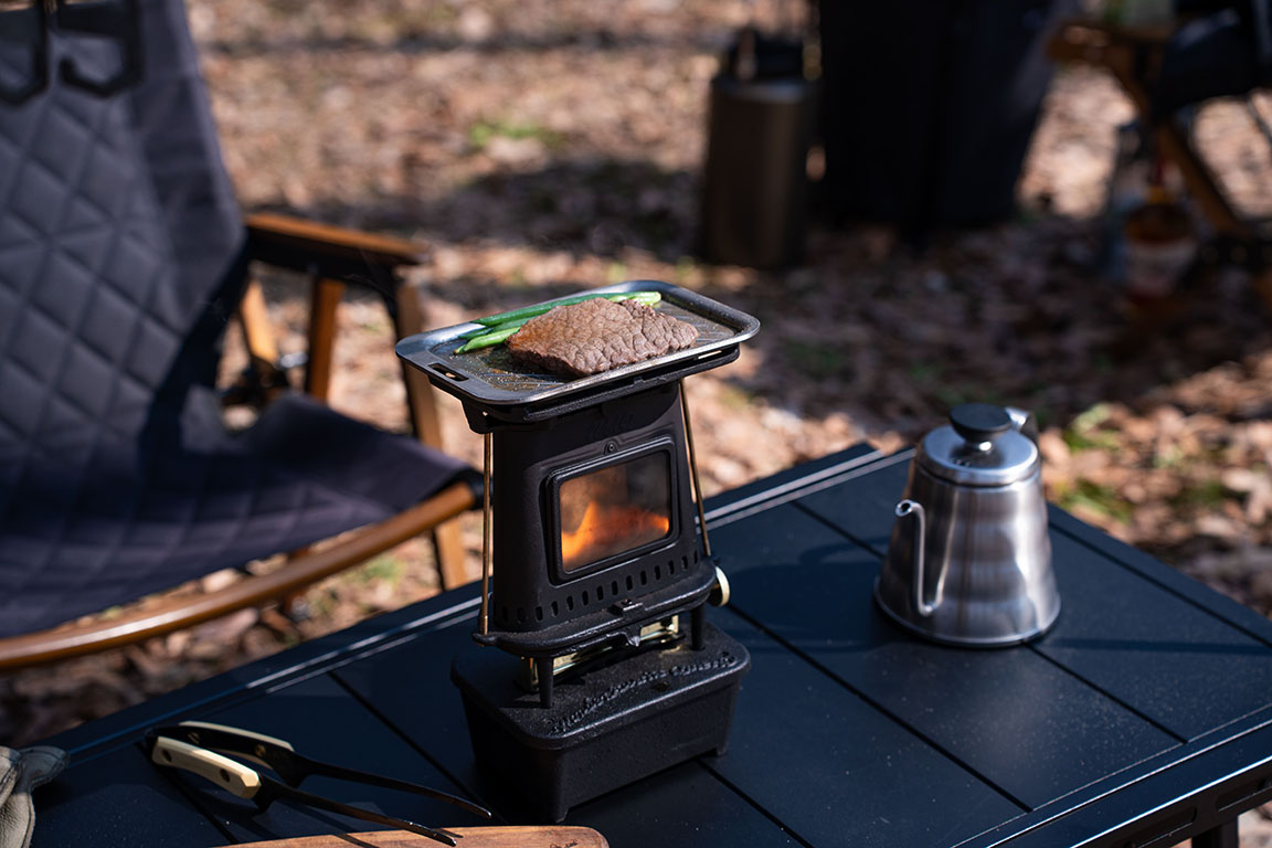キャンプ テーブルの上に置けるミニ薪ストーブ！焚き火も本格調理もこれ一台MADURO ONLINE マデュロオンライン