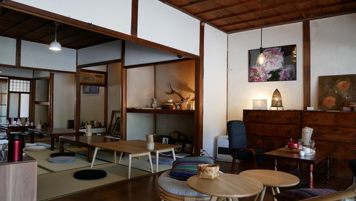 事例 京都 和風カフェ 飲食カフェ・パン・ケーキ 30坪内装建築.com