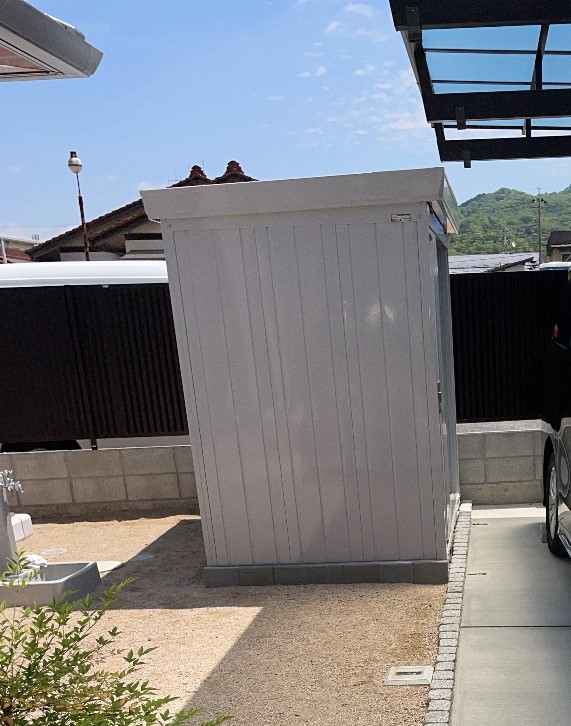 カーポートと倉庫を作りました