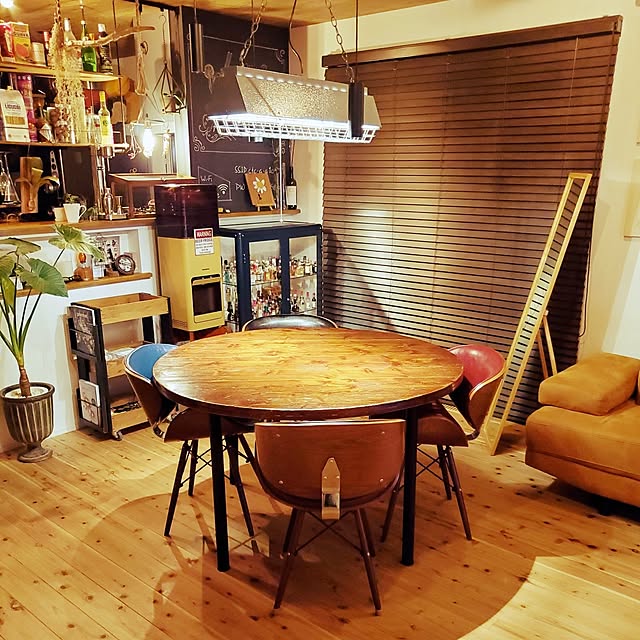 まるでお店のようにおしゃれ♡ 丸テーブル を取り入れたおしゃれインテリアfolk