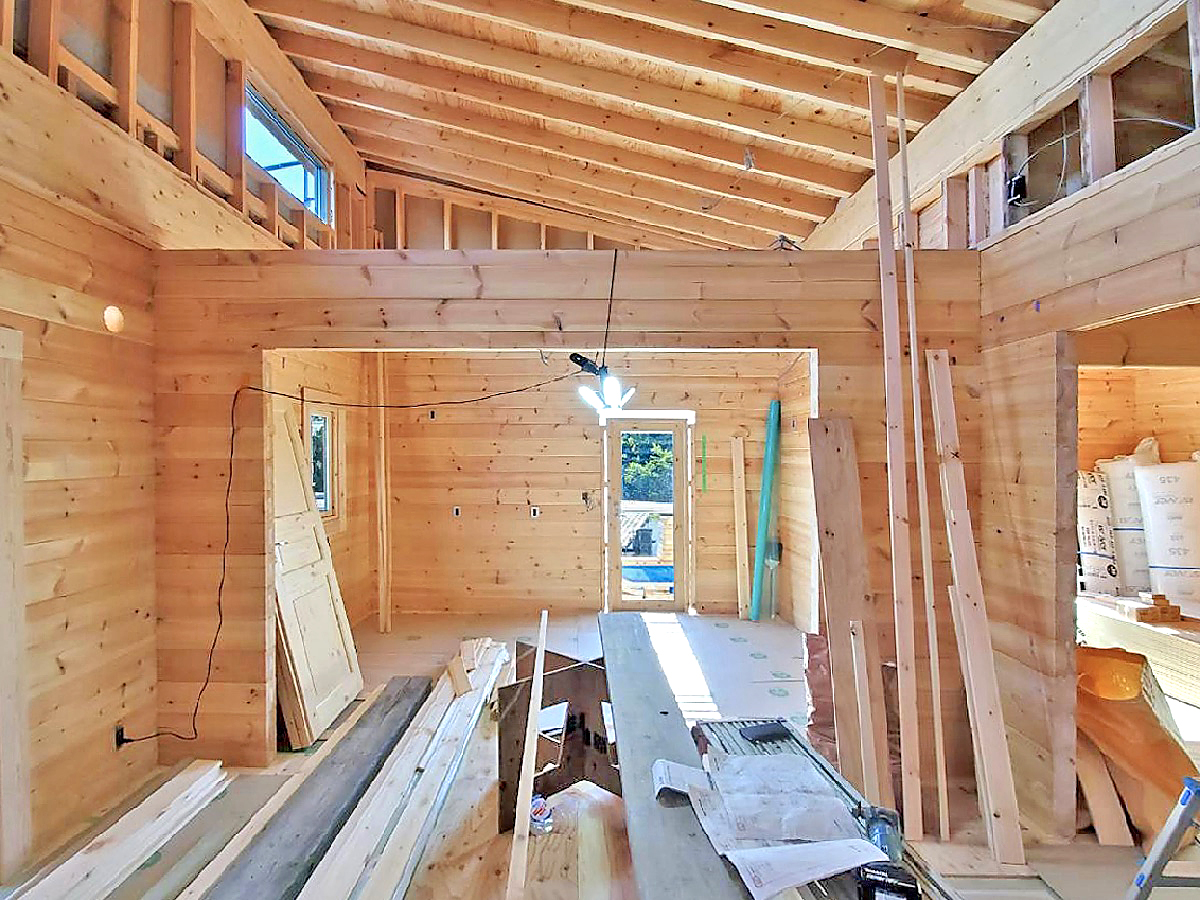 ログハウスの暖炉特集 – ダブテイルログハウス編 パート1ハースストーンホーム