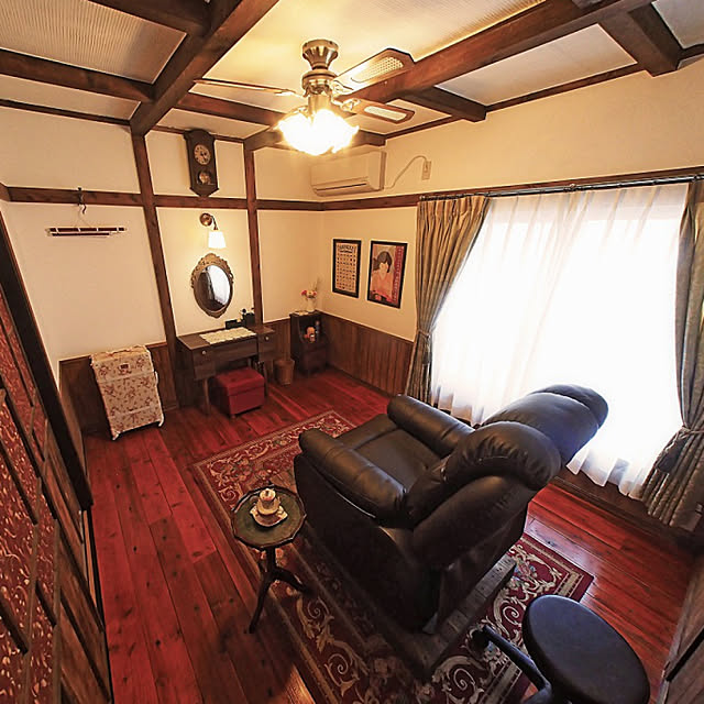 大正ロマンが香る和洋折衷のレトロな二世帯の家施工事例真壁づくりの本物の国産ひのきの家が1000万円台からサイエンスホーム