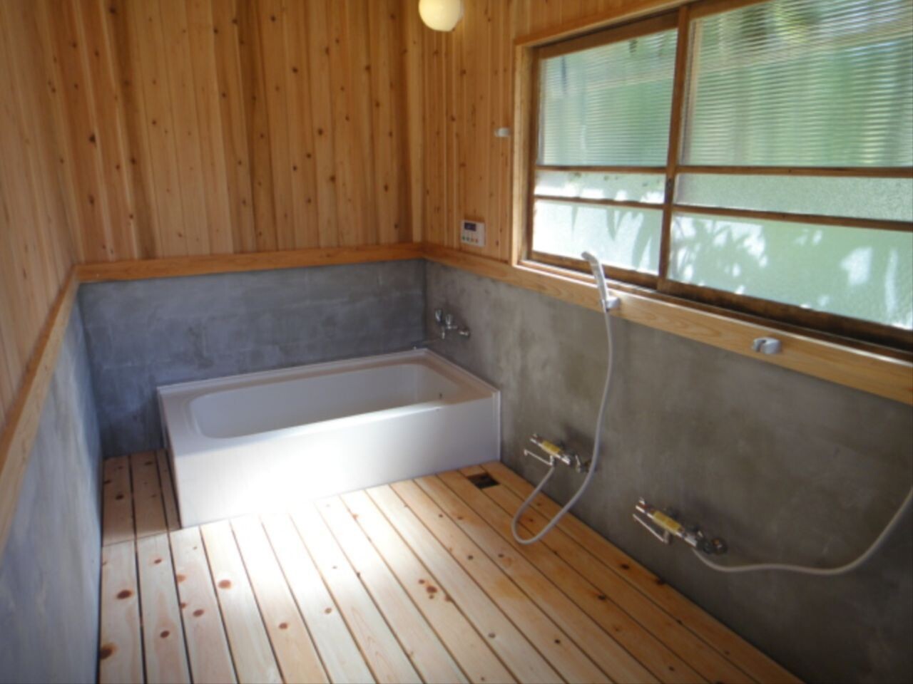 島プロジェクト ８ ＞ 〜古民家に水道も開通！〜Officeひるねこ