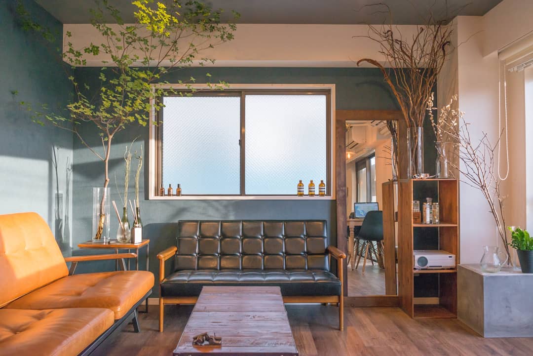 コーナーシェルフのおすすめ人気16品。据え置き 壁付け 北欧風などおしゃれな品でインテリアを格上げTrustCellar トラストセラー