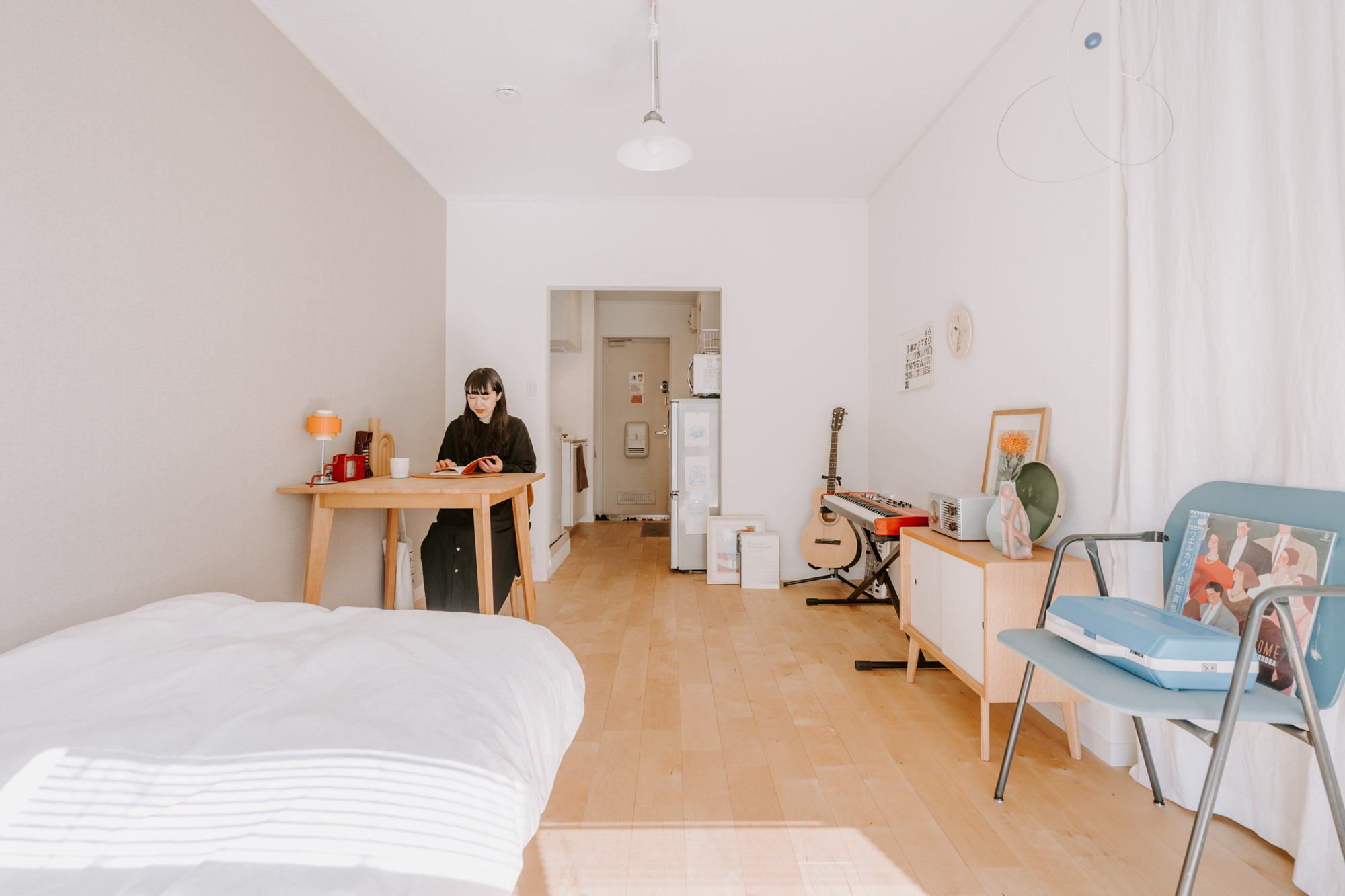 一人暮らしで必要な机とは？ テーブルとデスクは両方必要？ – 商品レビュー記事kurasso クラッソ 編集部