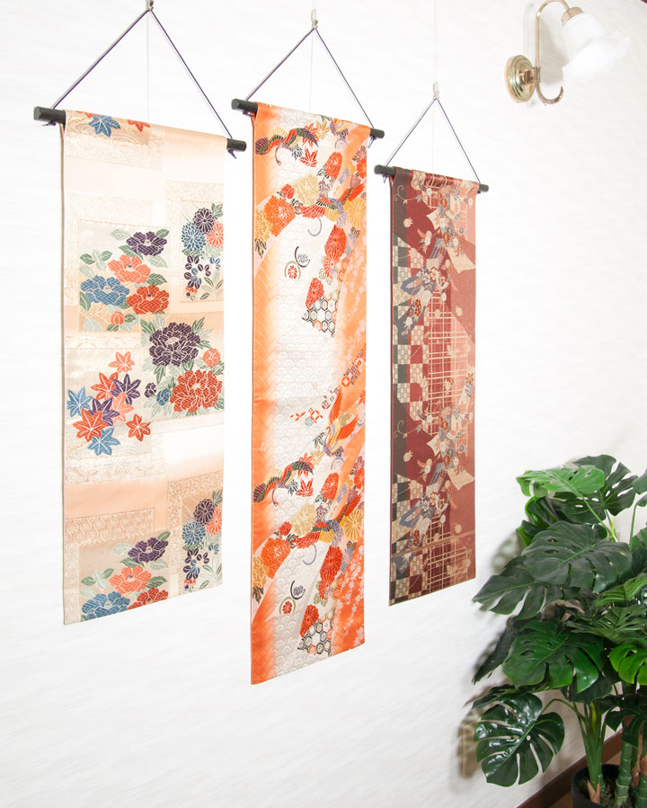 帯のタペストリー アンティーク 松と菊の扇 着物リメイク インテリア 掛け軸 古民家 和モダン 壁飾り 和室 和雑貨 タペストリー・壁掛けkoto1946 通販 17670592Creema クリーマ