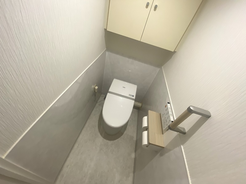 アイカ・セラールでトイレリフォームリフォーム実例TOTO株式会社