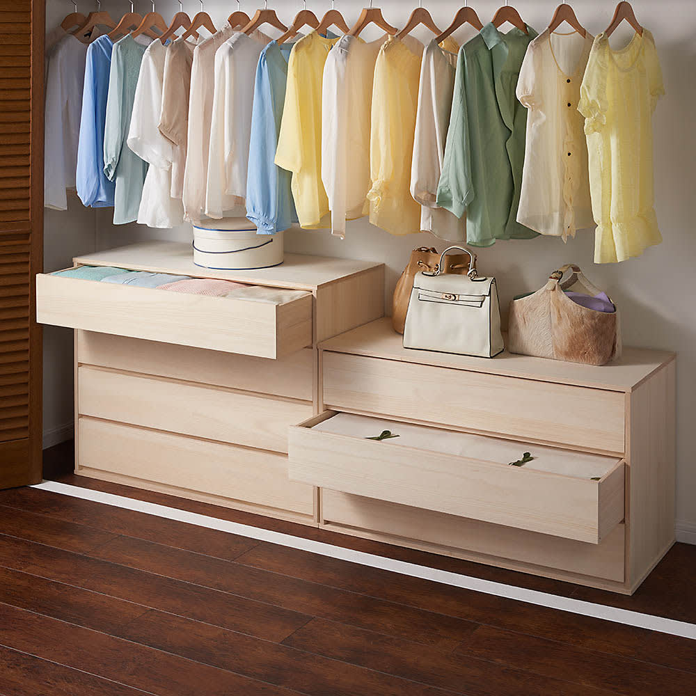 日本製 クローゼットチェスト 桐 完成品 キャスター付き 押入れ収納 幅99.5 国産 奥行44 高さ61cm 4段タイプ 木製 生地仕上げ 衣類収納服収納 和モダン 和風 レトロ 敬老の日 和室 おしゃれ 高級感 たんす タンス ナチュラル