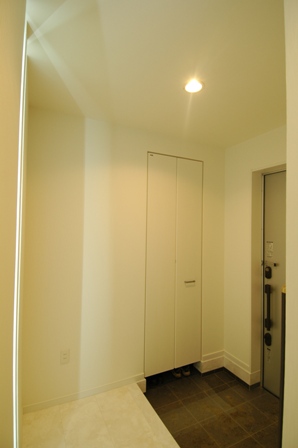 外観事例集 建物の正面に窓がない家10選窓なしのメリット・デメリットも解説注文住宅ブルーハウスデザイン・性能・リゾートライフ、愛知、名古屋、豊橋、豊川、岐阜ならお任せください