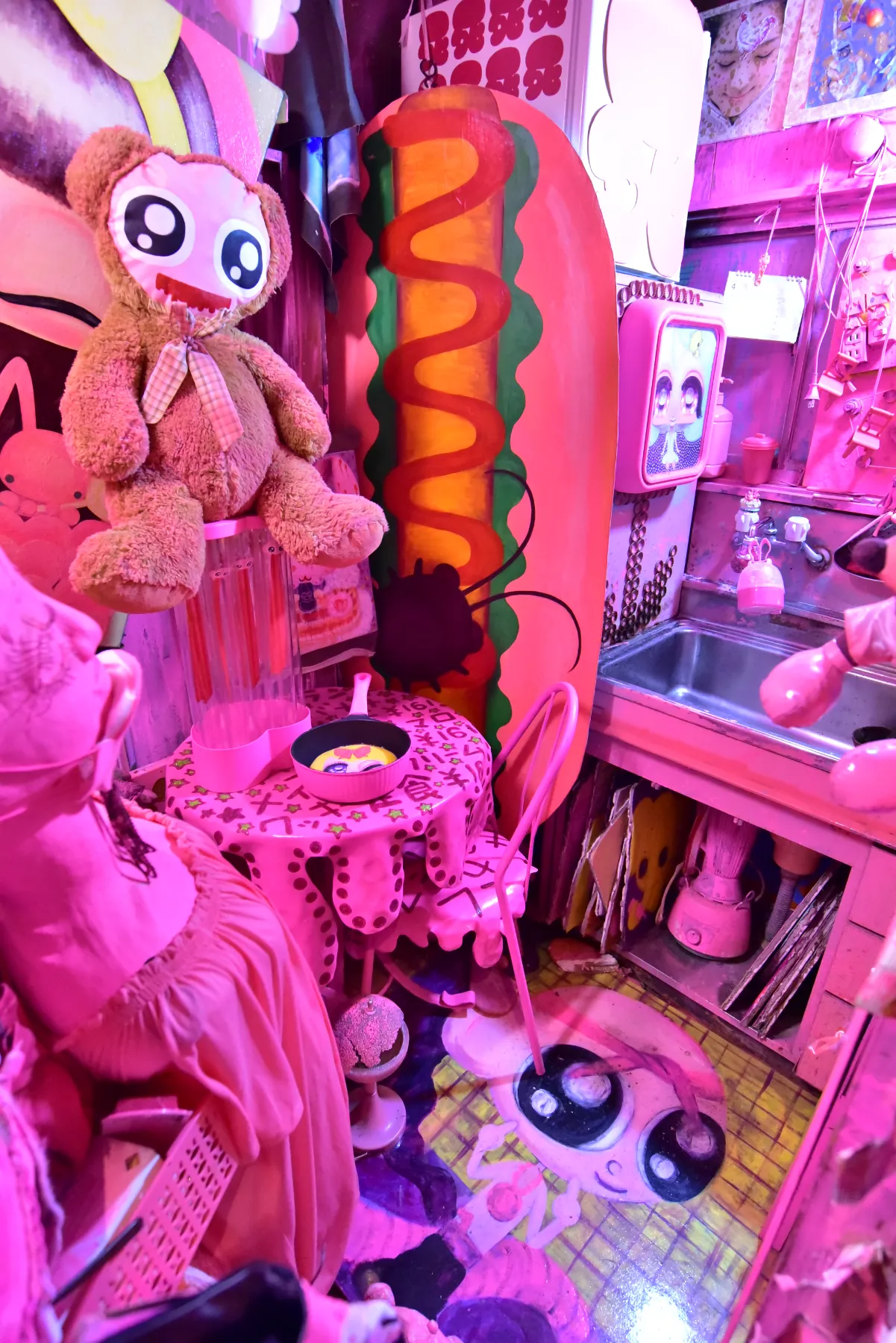 大人がピンクのインテリアを取り入れる方法は？部屋を派手にしない空間作りのポイントをご紹介Suuuh スーウ