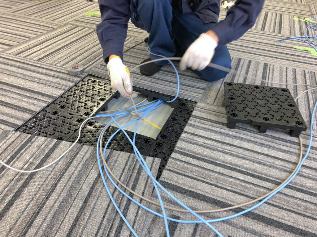 床下の電気配線①～時空を超えて編～ - 有限会社ウィルウィンド