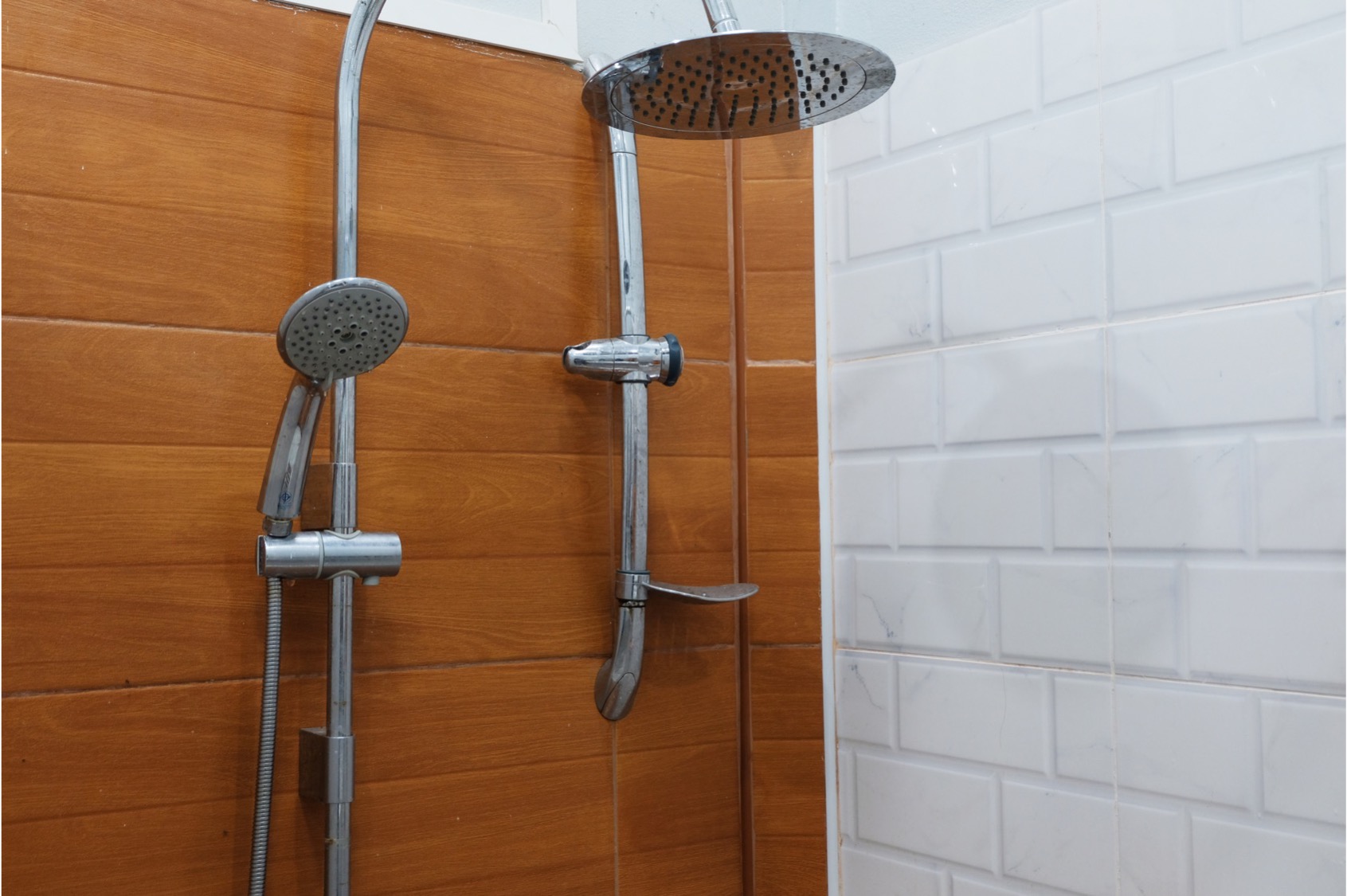 3点ユニットバスを解体してシャワールームを設置する際のリフォーム・リノベーションでおすすめ商品「シャワー＆パウダーII」をご紹介1㎡×1万円の定額制リフォーム「イメチェン」