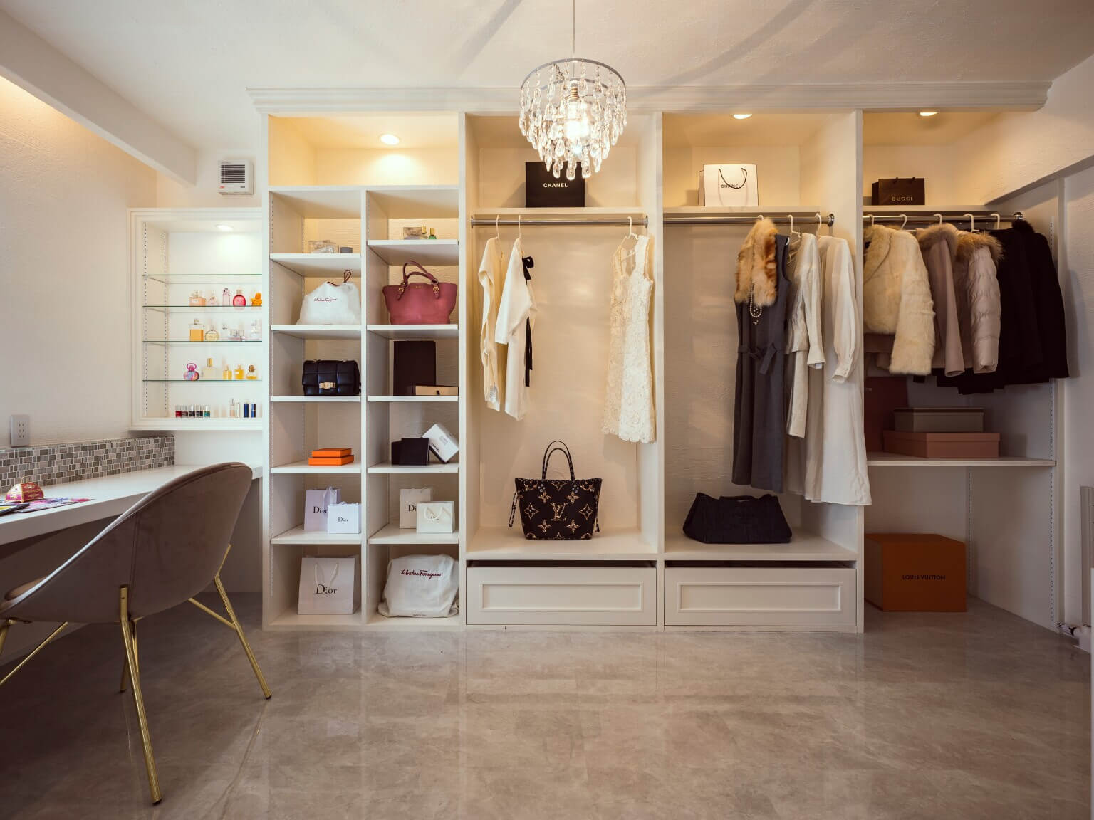 使い勝手抜群！おしゃれなウォークインクローゼットのアイデア・間取りSUVACO スバコ