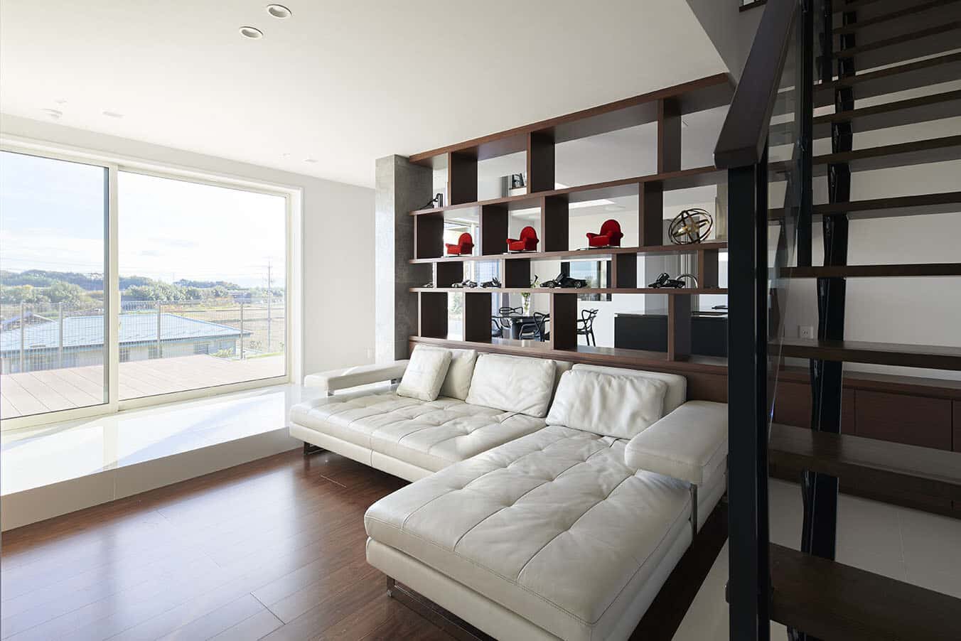 二つの部屋をウッドデッキで繋ぐ - 超高耐久木材 ウリンのウッドデッキ専門店 全国対応可能