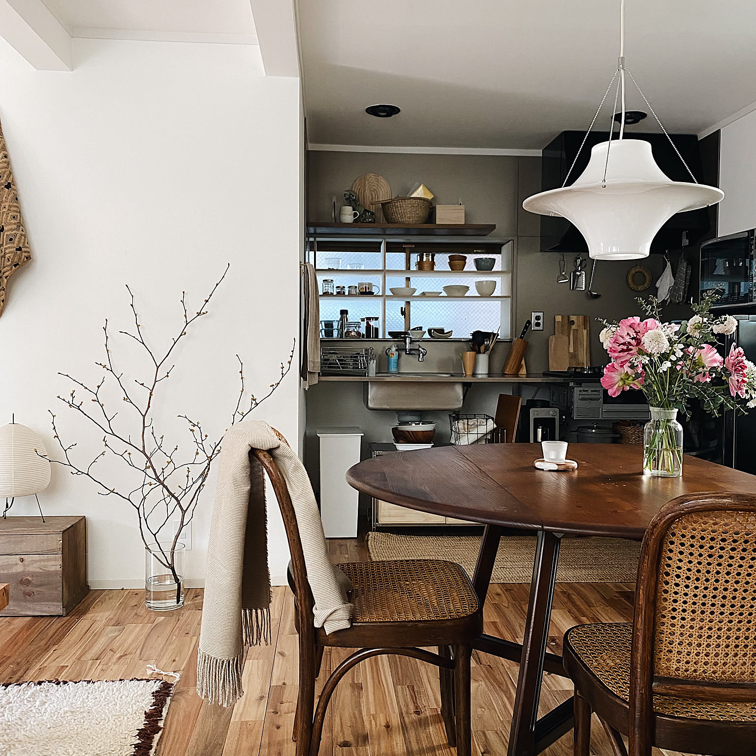 テーブルコーディネートから始まる 美しい暮らしのインテリア365日横瀬 多美保 本通販Amazon