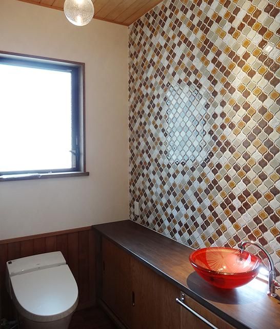 茨城県神栖市でウッドタイル壁にソニーブラビア65インチ液晶テレビ XRJ-65X90L を壁内配線で壁掛け CATO施工事例1591