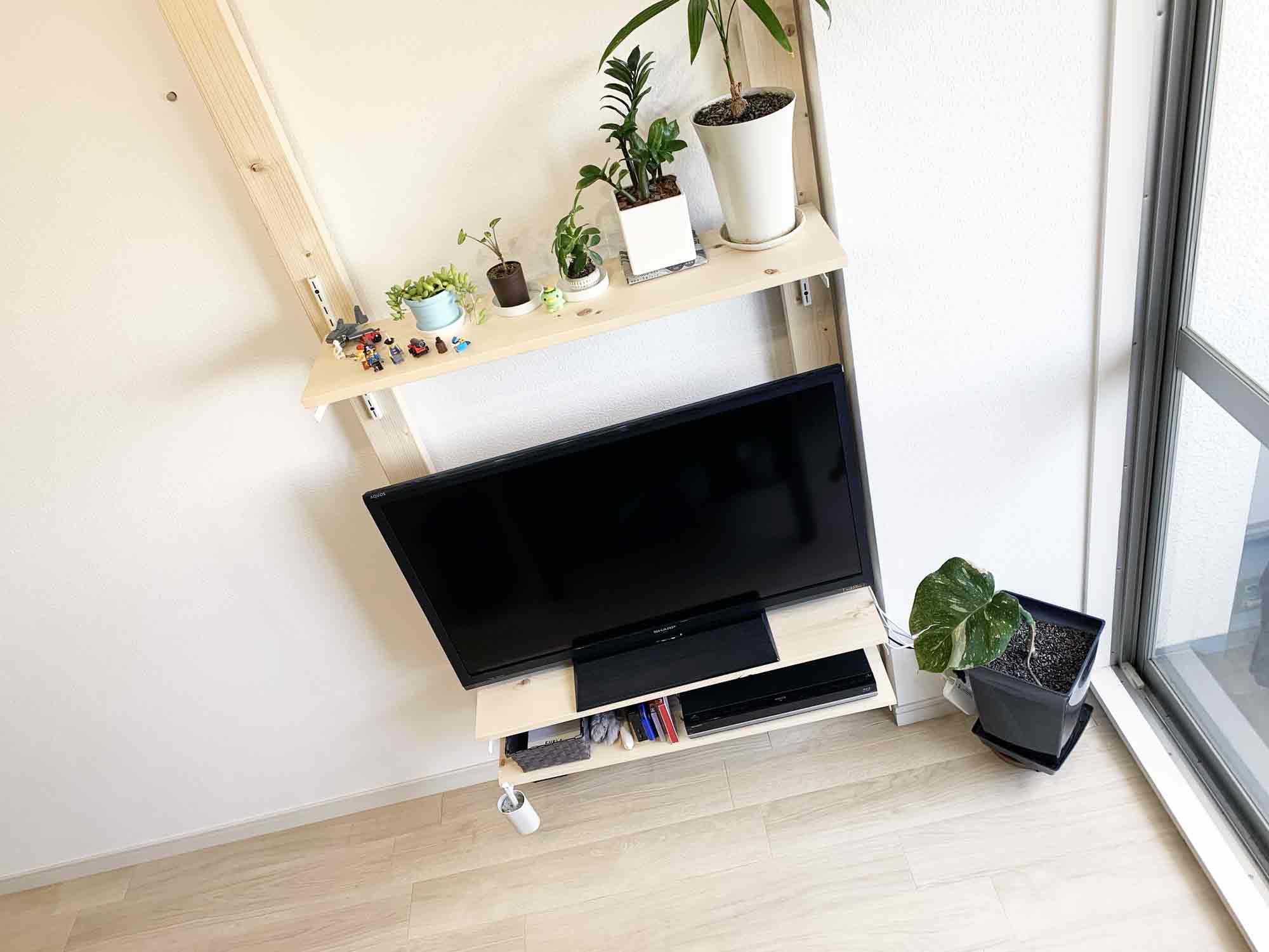 大型液晶テレビを壁掛けにDIY アイテムはWAKAI ディアウォール その1HCZ BLOG