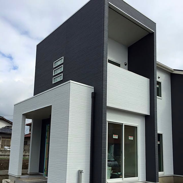 新築 実例集 008 モノトーンカラーにこだわった家アイパッソの家 熊本の建売住宅メーカー・サンタ不動産