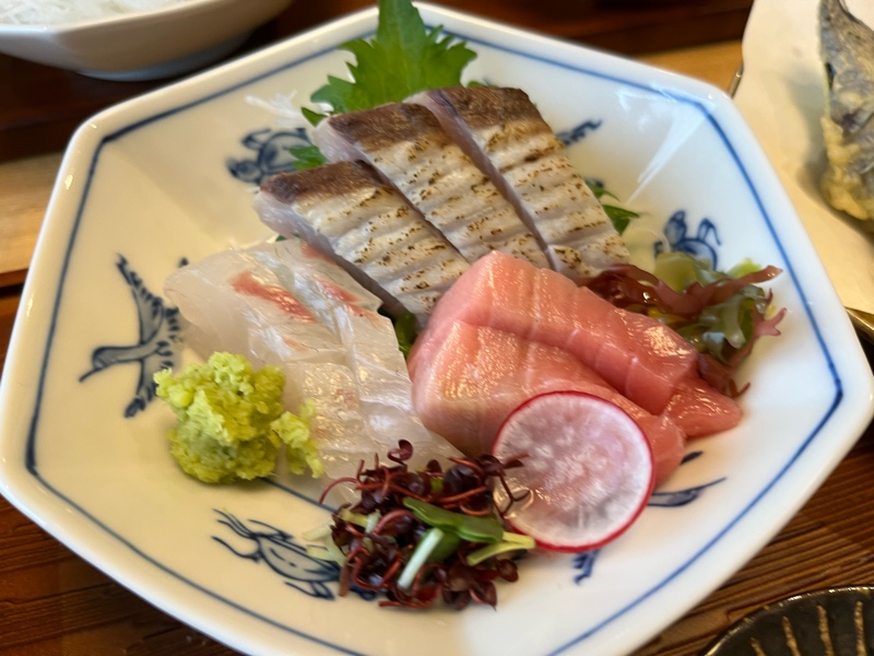 魚屋+台所 ななつや】お魚中心の和定食ランチをいただける、和モダンでお洒落な外観が気になるお店。│まるごと岡山食べ尽くし日記