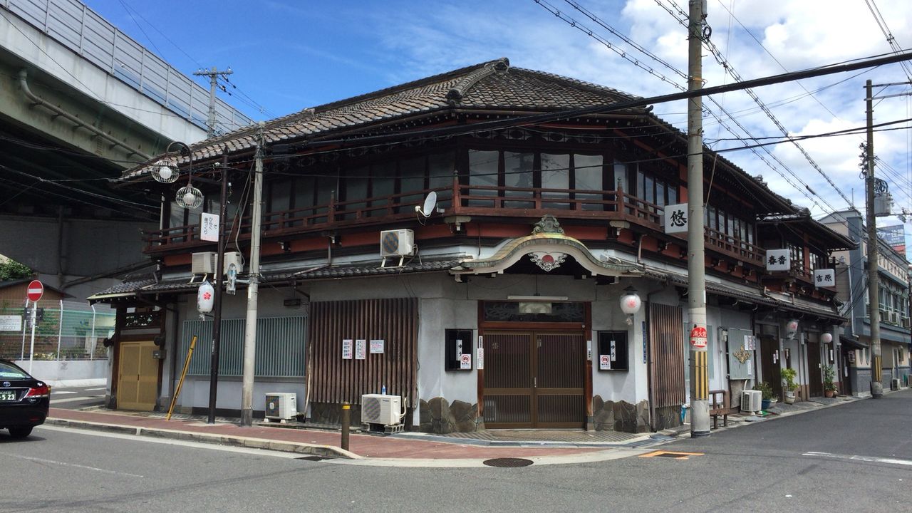 日本最大級の遊郭の建物が今も150軒以上残る「飛田新地」に行ってきました - GIGAZINE