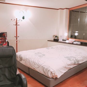 サービスメニュー｜茨城県下妻のラブホテル Hotelアムール＆Deu カラオケ・wifi完備