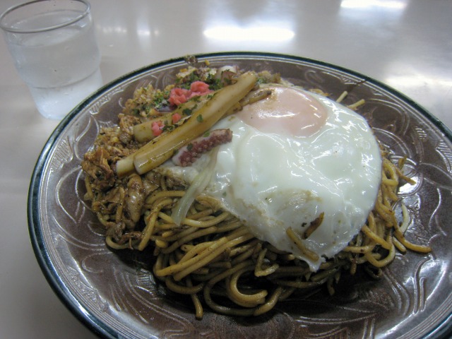 ラーメンちとせ｜八王子ブラックと呼ばれる八王子ラーメン！ - まじこのブログ～50代日帰り登山日記！