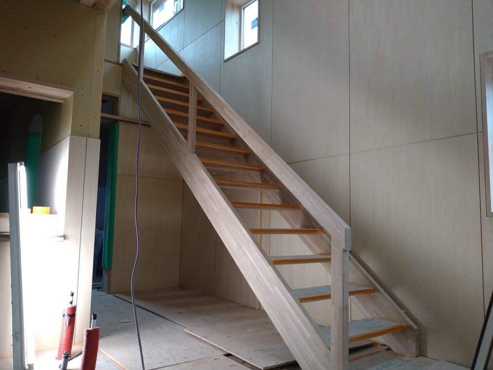 デザイン階段LightWOODONE