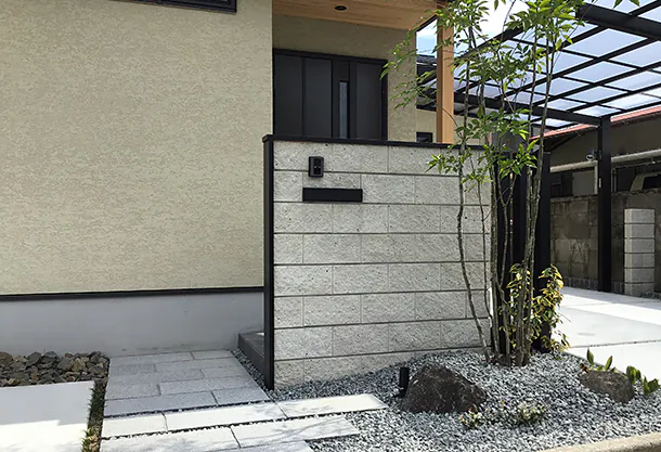 古いブロック塀をおしゃれなフェンスにリフォーム 浜松市北区浜松・磐田・袋井のエクステリアならハマニグリーンパーク