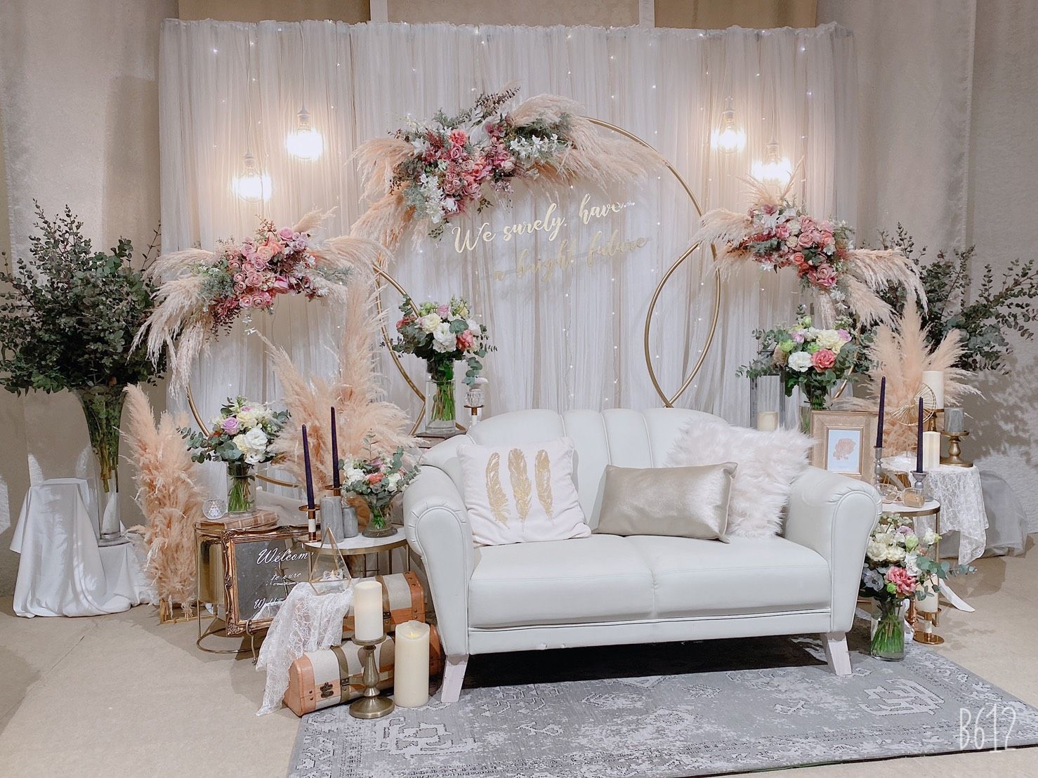 結婚式の高砂・会場装飾にも活躍！～テーマごとのおすすめラグも紹介～ロハスクブログ