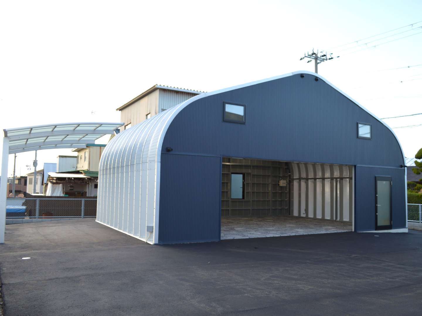 おしゃれなバイクガレージ5選！人気商品を紹介新しい外構空間を作るならZOUS東京・千葉で外構工事・エクステリア工事