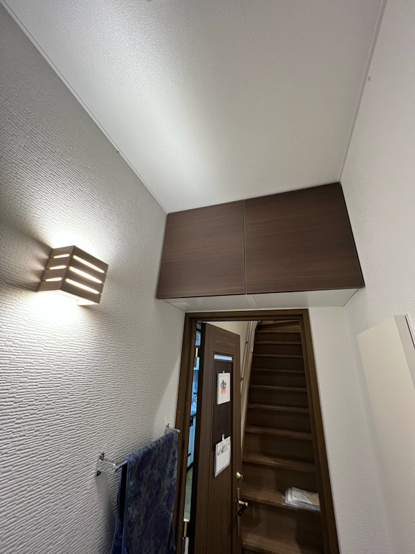 NO.6 トイレ吊戸棚