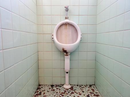 昭和40年代〜50年代のトイレの特徴として山梨で介護リフォームに取り組む福祉住環境コーディネーターのブログ