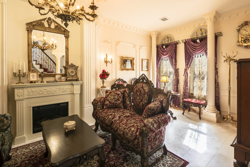 ヨーロッパ最後の中世 といわれるルーマニアってどんな国！? その３７☆お城というより、お金持ちの別荘という風情の・ペリショール城☆』シナイア ルーマニア の旅行記・ブログ by こあひるさん フォートラベル