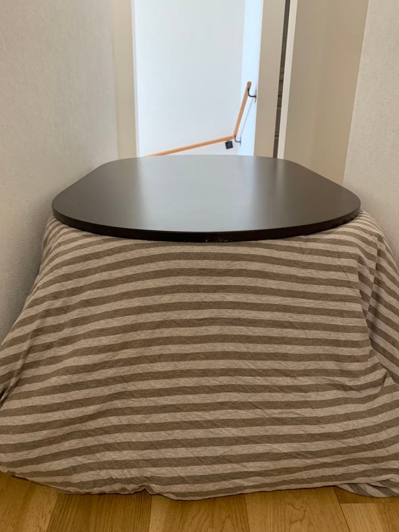 無印良品の楕円形コタツ布団、カバー３点セット